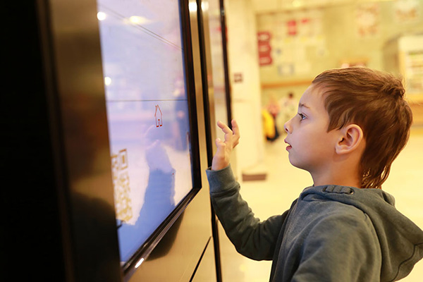 Touchscreen Monitor